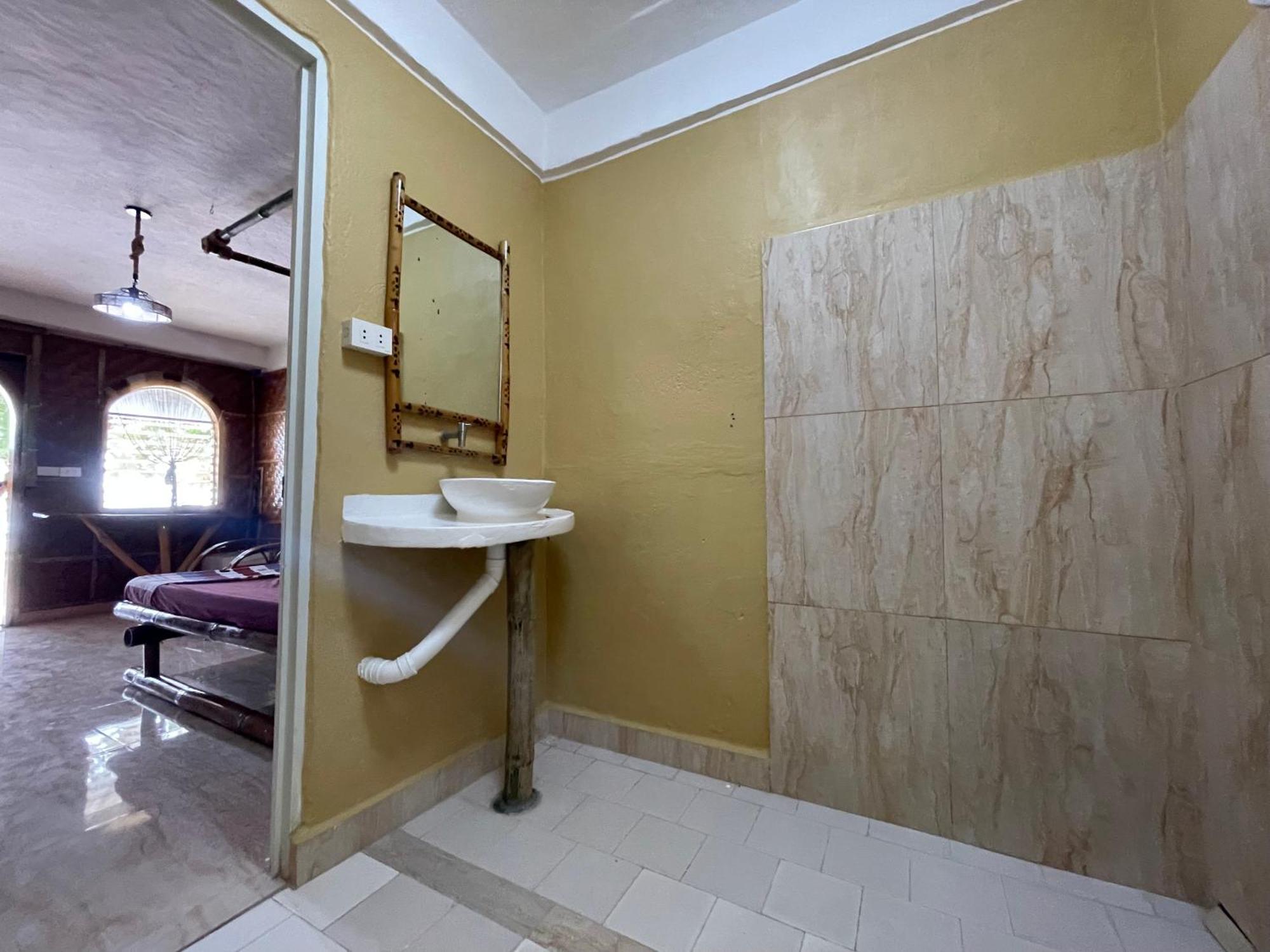 Bed and Breakfast Voodoo House Lalao Exterior foto